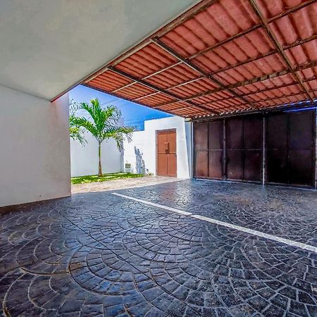 מרידה Villa Moderna Con Alberca, Gimnasio Y Cochera מראה חיצוני תמונה