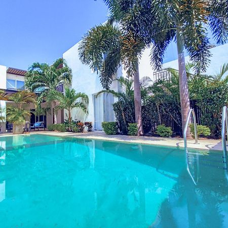 מרידה Villa Moderna Con Alberca, Gimnasio Y Cochera מראה חיצוני תמונה