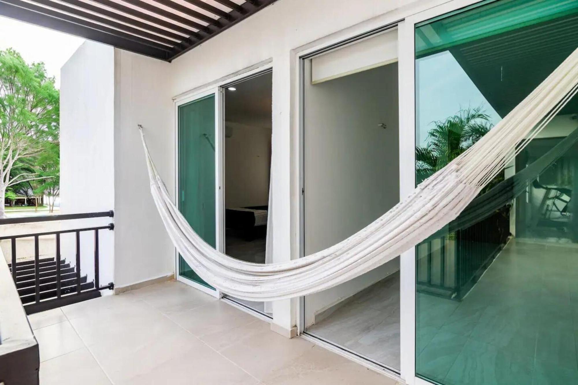 מרידה Villa Moderna Con Alberca, Gimnasio Y Cochera מראה חיצוני תמונה