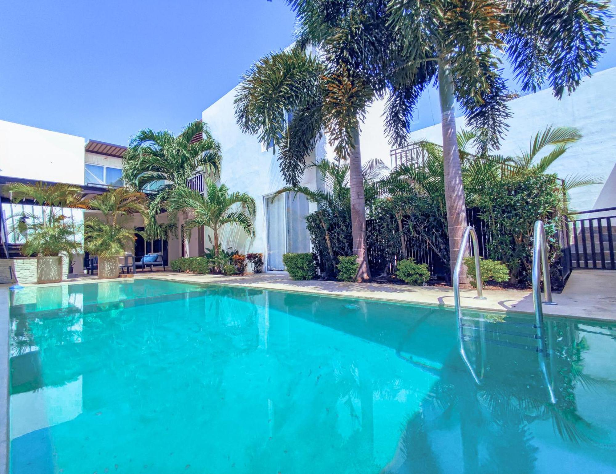 מרידה Villa Moderna Con Alberca, Gimnasio Y Cochera מראה חיצוני תמונה