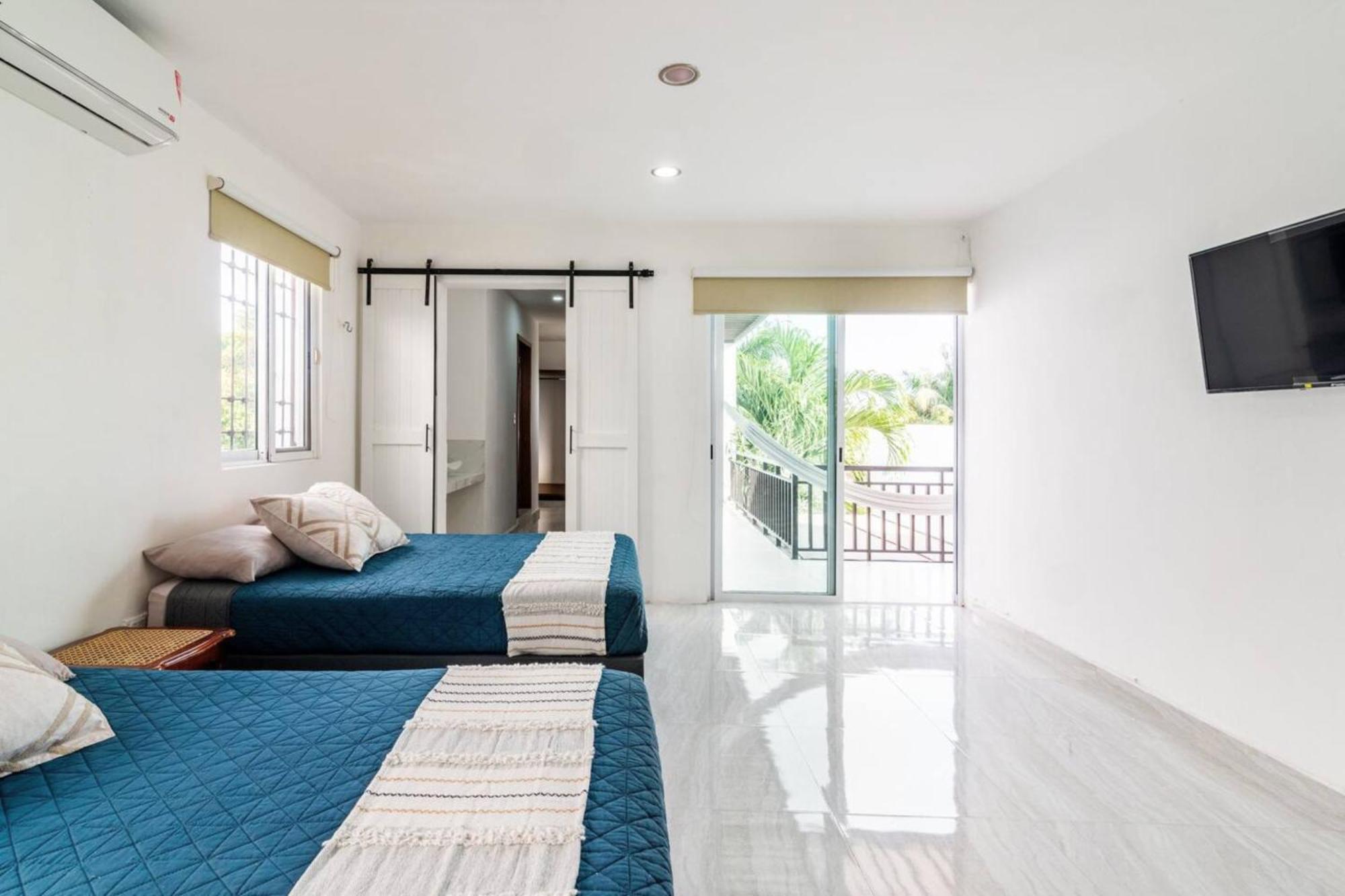 מרידה Villa Moderna Con Alberca, Gimnasio Y Cochera מראה חיצוני תמונה
